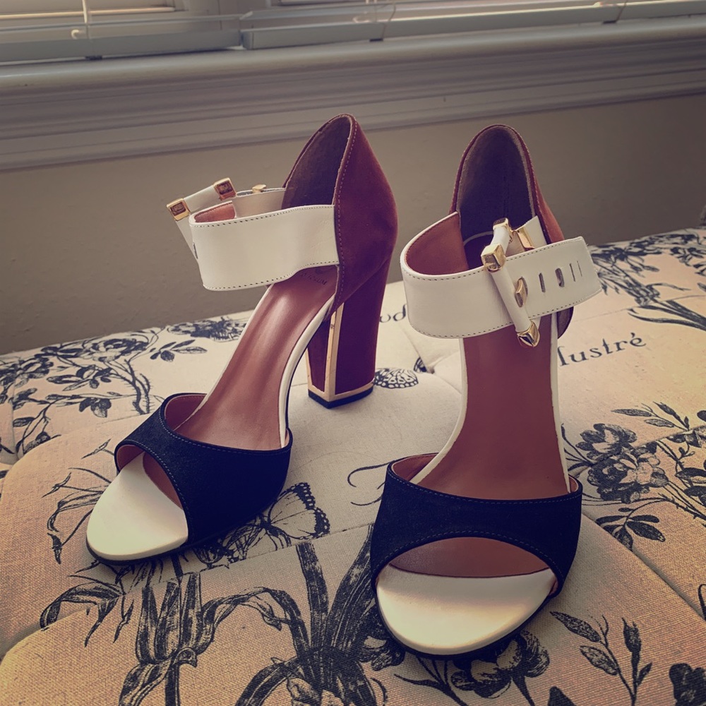 NWB Brazilian shoes